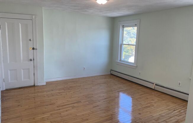 1 bed, 1 bath, $1,325, Unit Unit 2F