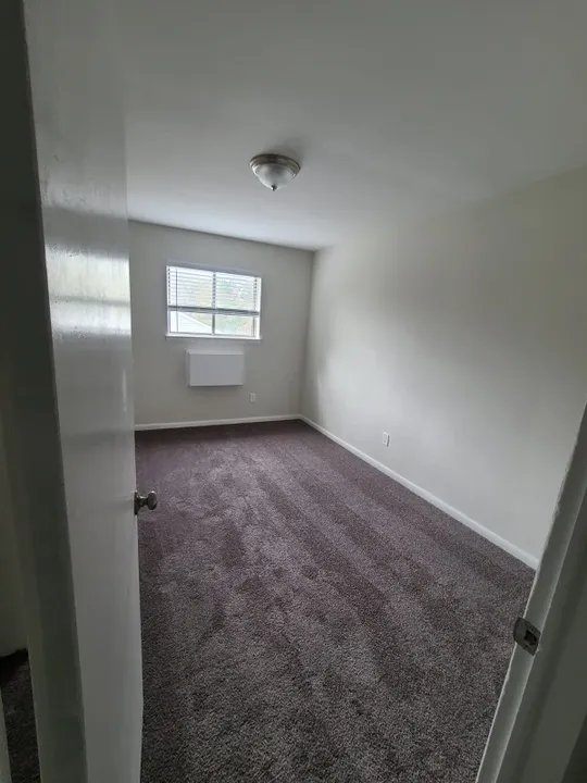 136 WHITE HORSE PIKE