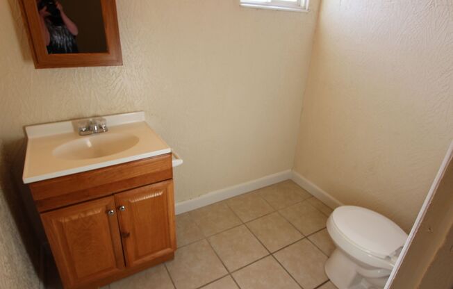 2 beds, 2 baths, 700 sqft, $1,195, Unit 121