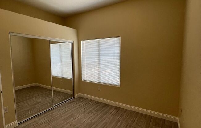 3 beds, 2 baths, $1,595