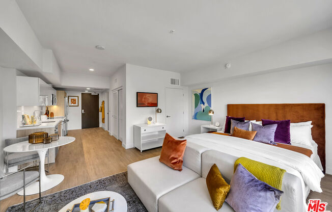 Studio, 1 bath, 521 sqft, $2,104, Unit 364