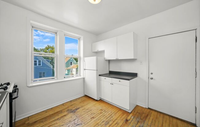 1 bed, 1 bath, 643 sqft, $1,650, Unit 3038-3