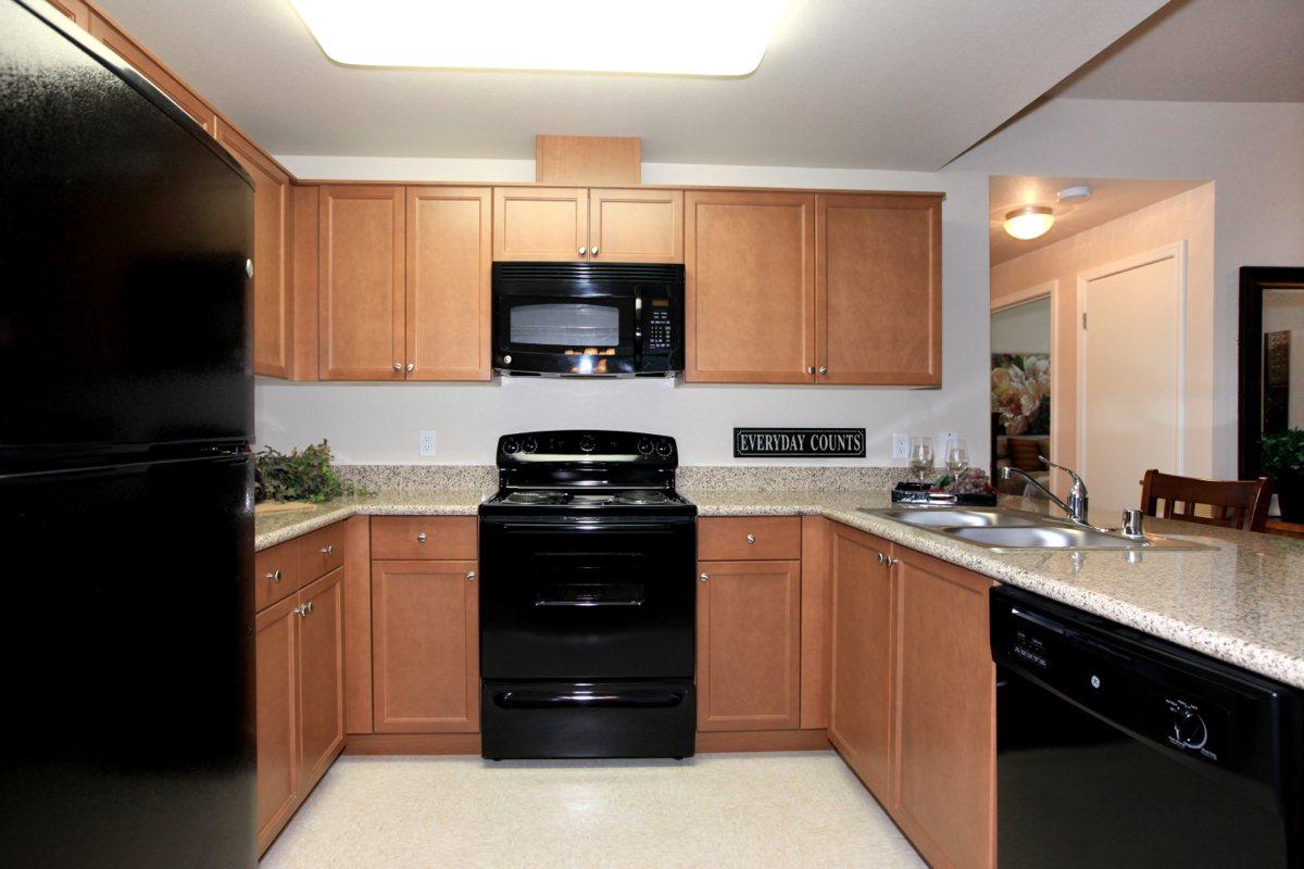 Villa Sa Vini - Apartments in Fresno, CA