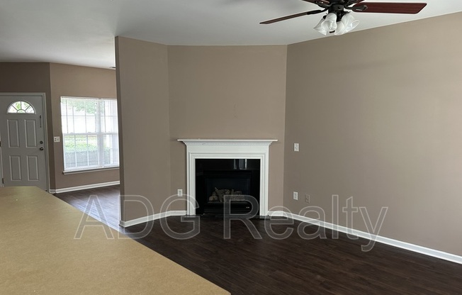 3 beds, 2.5 baths, 1,896 sqft, $2,099