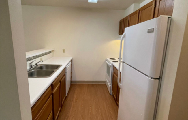 1 bed, 1 bath, 786 sqft, $850, Unit TE218X-219