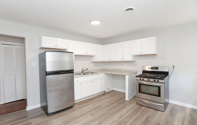 422-424 W 30th Street