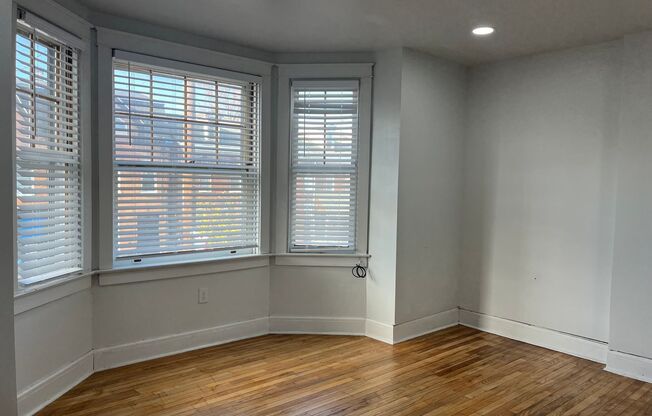 3 beds, 1 bath, $1,550