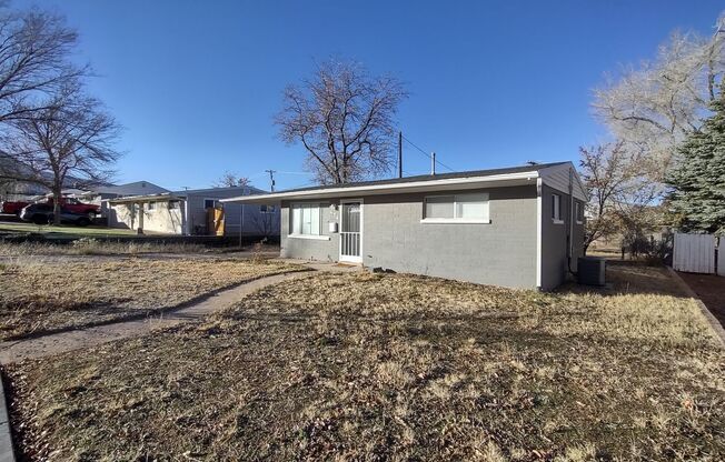 Cozy 2-Bedroom, 1-Bath Near Downtown Cedar City – Great Location & Amenities!