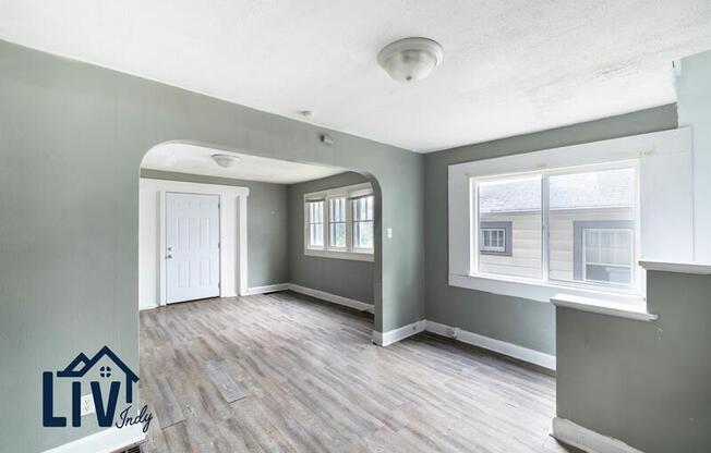1416 COMER AVE