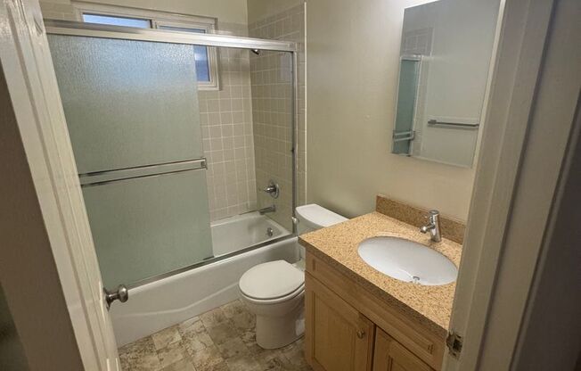 2 beds, 1 bath, $2,695, Unit 7