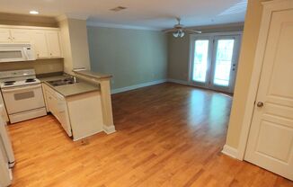 3 beds, 3 baths, $2,250, Unit Unit 927