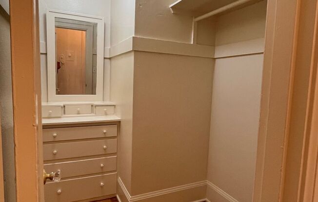 Studio, 1 bath, 485 sqft, $1,025, Unit 34