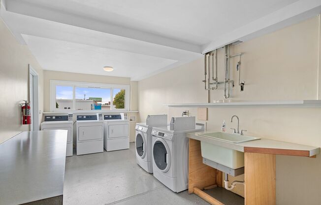1 bed, 1 bath, 500 sqft, $1,545, Unit 13