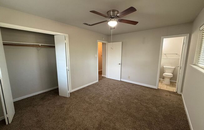 3 beds, 2 baths, $1,600