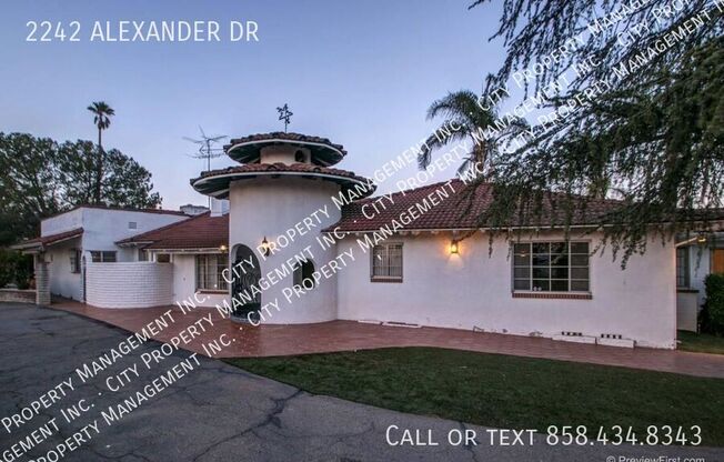 2242 ALEXANDER DR