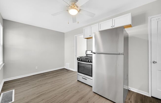 2 beds, 1 bath, 1,000 sqft, $1,350, Unit 2233.5 169th St