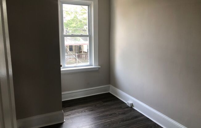 Recently Renovated 3 Bedroom In Mosher for Rent