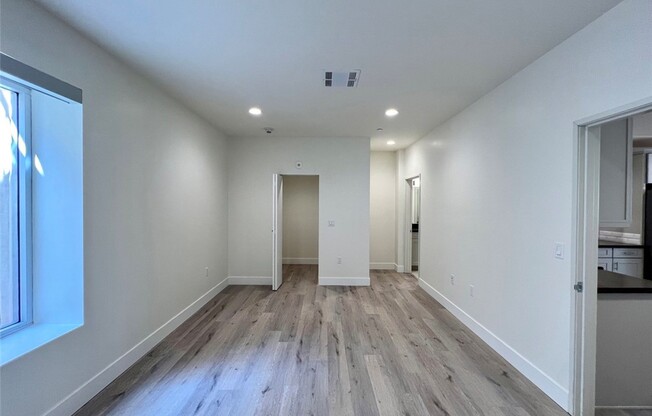 1 bed, 1.5 baths, 876 sqft, $2,145, Unit 310