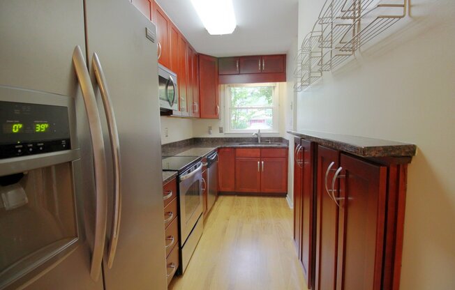 Stunning 2 Bedroom 1.5 Bath in Village Square