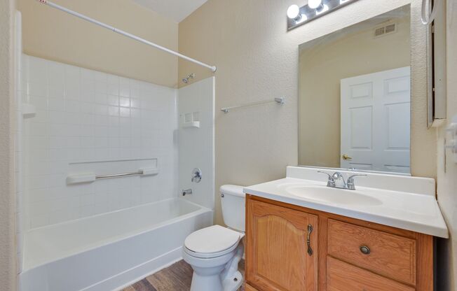 2 beds, 2 baths, $1,150, Unit # 1192