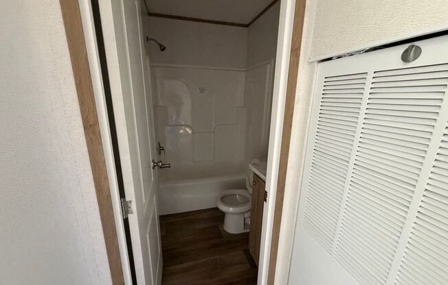 3 beds, 2 baths, 1,056 sqft, $85,000, Unit Lot 64