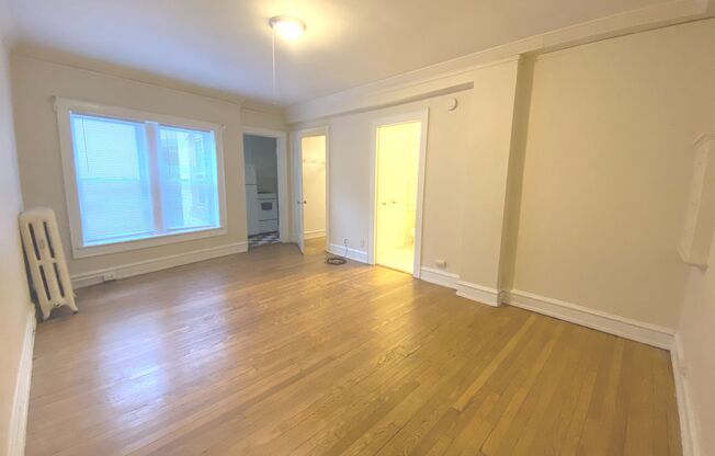 1303 Cass