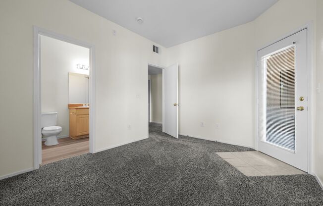 2 beds, 2 baths, $1,425, Unit # 2057