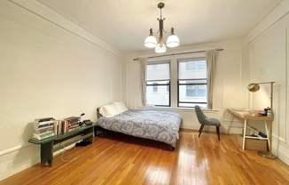 Studio, 1 bath, 338 sqft, $2,250, Unit 38
