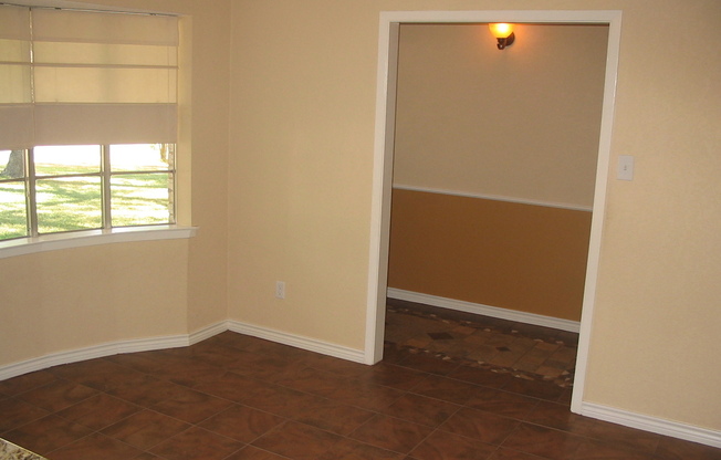 3 beds, 2 baths, $1,750