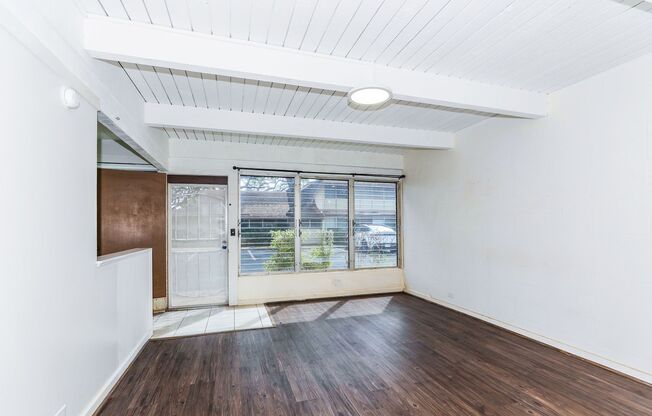 Tropic Gardens - renovated, split level 2, bedroom, 2 bath with 2 parking stalls