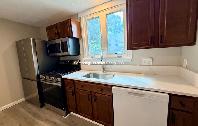 4 6 W ST