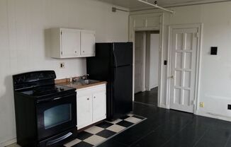 1 bed, 1 bath, 350 sqft, $600, Unit 311