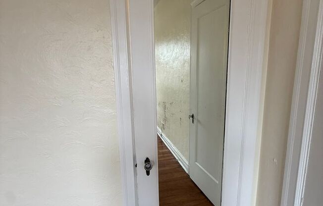 2 beds, 2 baths, 1,303 sqft, $2,400, Unit New King Edward  201