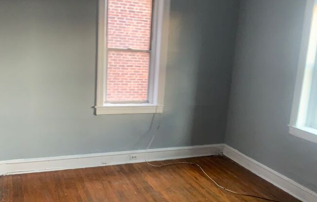 2 beds, 1 bath, 750 sqft, $1,225, Unit 6102-7