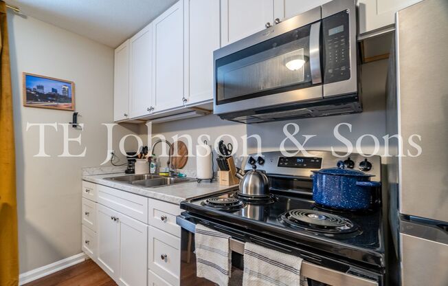 2 beds, 1 bath, $1,495, Unit 651-A