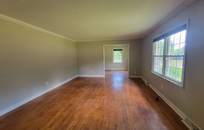 Exclusively Offered By Muse Realty, LLC