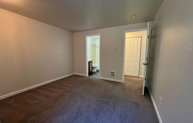 2 beds, 2 baths, 1,042 sqft, $1,799, Unit E102
