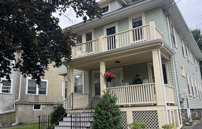 235 WHITE ST