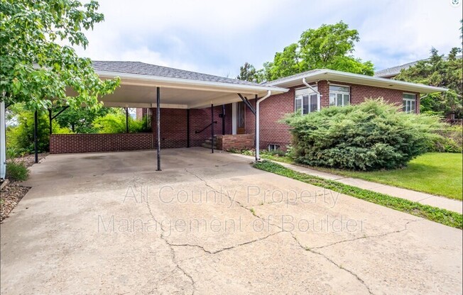 2360 BALSAM DR