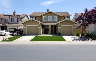 NICE 2 STORY 4 BEDOOM, 3 FULL BATH, & 3 CAR GARAGE HOME IN ROCKLIN WITH NEW PAINT & CARPET!