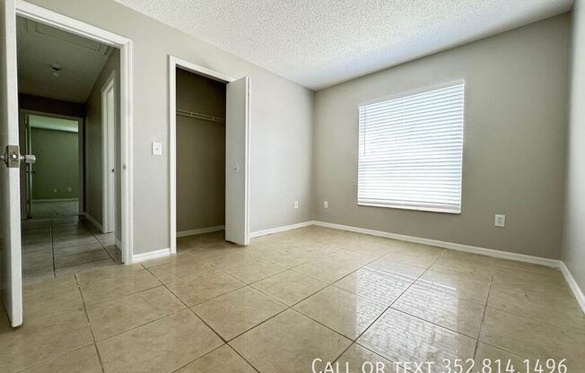 2212 FLORIDA DR