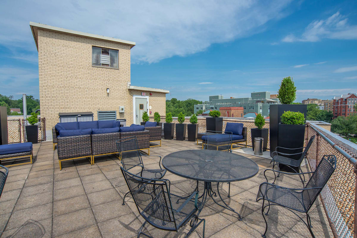 Connecticut House Apartments