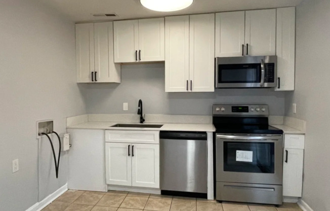 2 beds, 1.5 baths, $1,225, Unit 1106 Marble St. Apt. # D