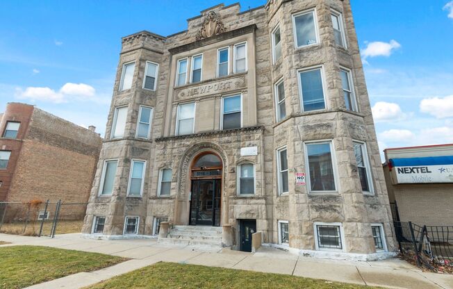 5116-5118 S Indiana Ave