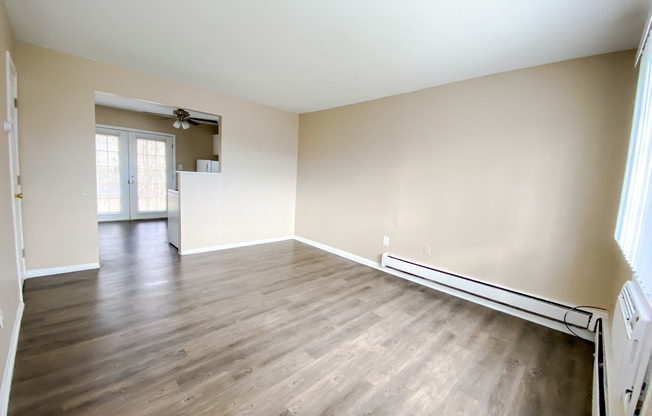 2 Bed Townhouse - Living Room