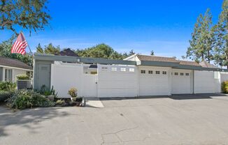 Beautiful Sun-filled 3 bedroom Laguna Hills Condo W/ Garage Parking