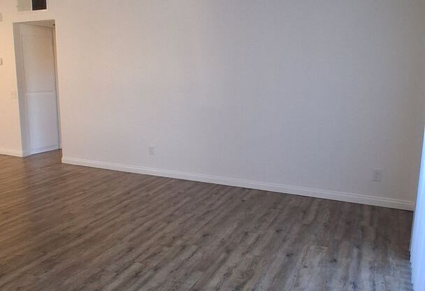 1 bed, 1 bath, 665 sqft, $1,900, Unit 210