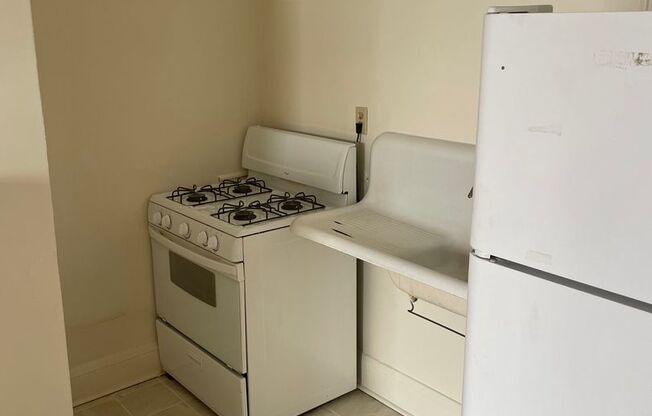 1 bed, 1 bath, 625 sqft, $969, Unit 105