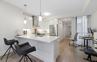 1 bed, 1 bath, 778 sqft, $3,499, Unit 707