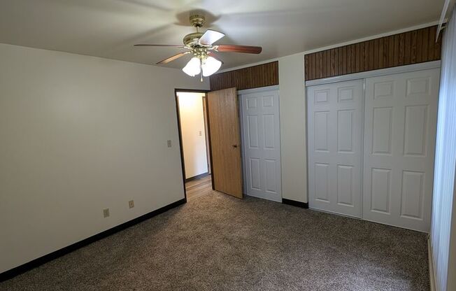 2 beds, 1 bath, 970 sqft, $1,199, Unit FB   3134